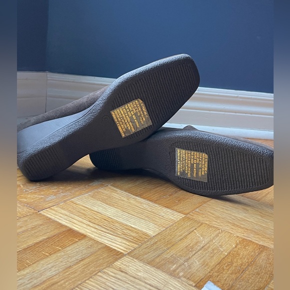 Brown Suede Cushion Walk Wedge Shoes - Picture 2 of 5